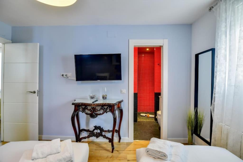Big Stylish And Modern Apartment In Madrid Centre Exterior photo